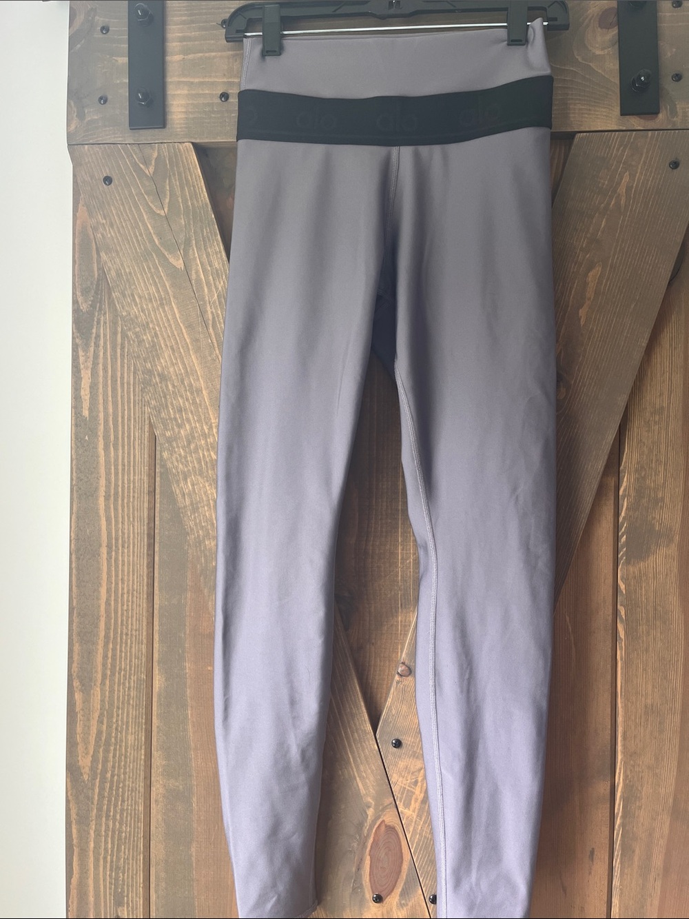 ALO yoga airlift leggings